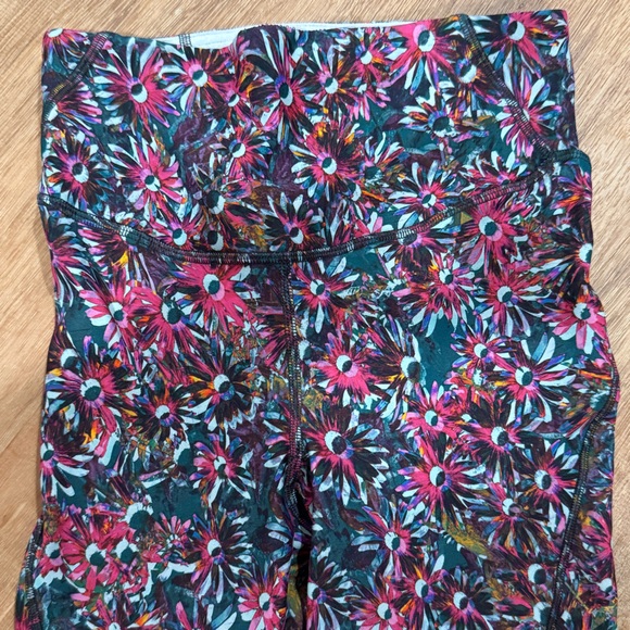 lululemon athletica Floral Leggings Size 4 - Picture 8 of 13